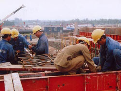 30 percent of oil refinery stocks to be sold abroad