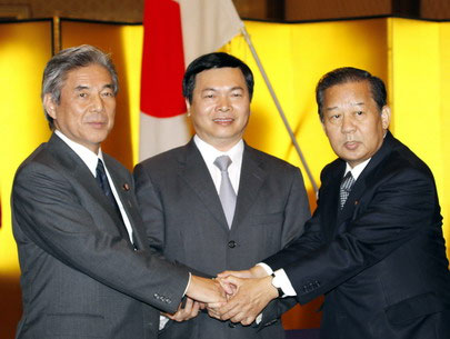 Vietnam, Japan ink economic partnership deal