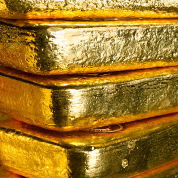 Tuần này, giá vàng tăng 2,7%, giá dầu tăng 6,1%  