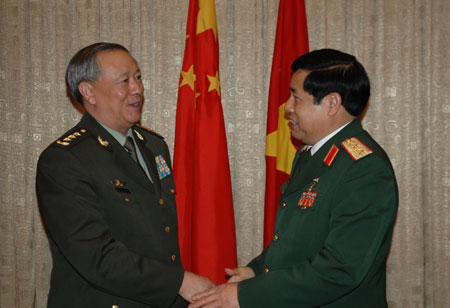 Vietnamese, Chinese armies promote cooperation