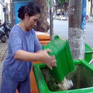 Hanoi can save VND4bil a month from waste classification project