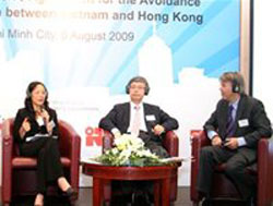 Tận dụng Hong Kong để bán hàng ra thế giới