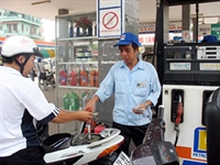 Petrol dealers freer to raise prices