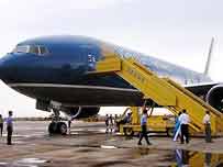 Petrolimex seeks to end jet fuel monopoly in Vietnam