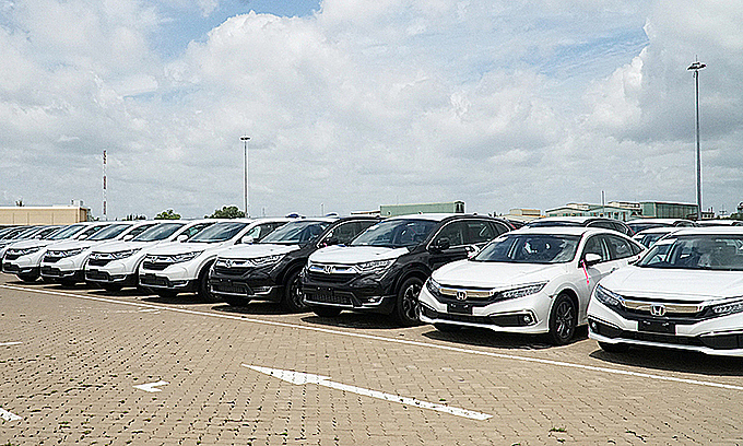 Vietnam loosens regulations for car imports