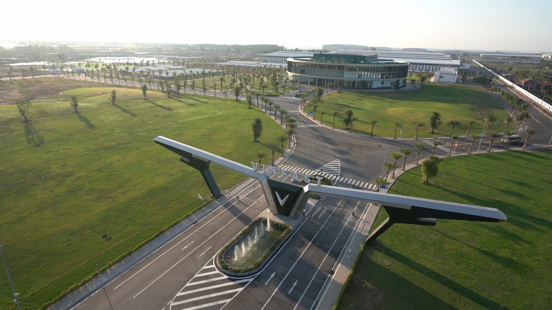 Vingroup wants to open a 2,000-hectare VinFast car factory in Ha Tinh